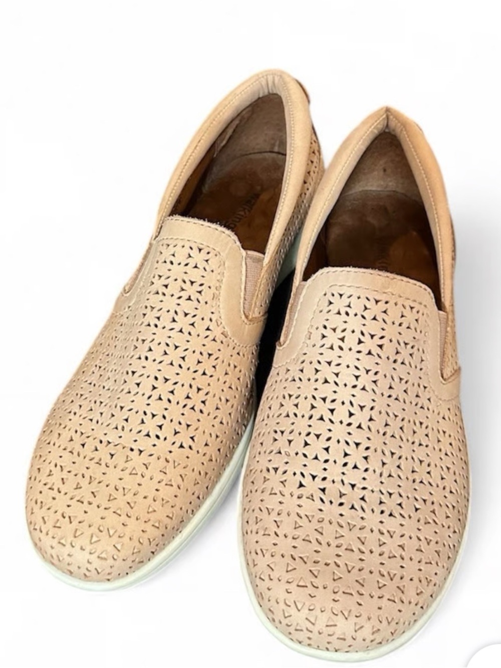 Walking Cradles Orleans Perforated Slip-On Sneakers SZ 6W Taupe